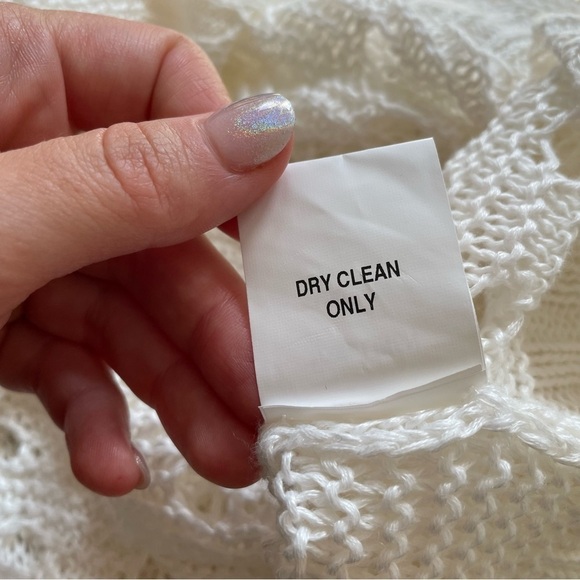 NHBT White Circle Open Knit 100% Linen V-Neck Sweater EUC Size Small - Picture 7 of 8